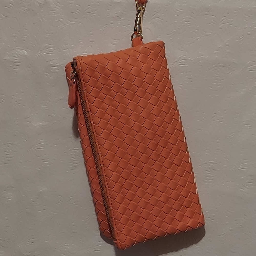 Urban Expressions, Vegan Leather, Wristlet Clutch in Salmon Coral